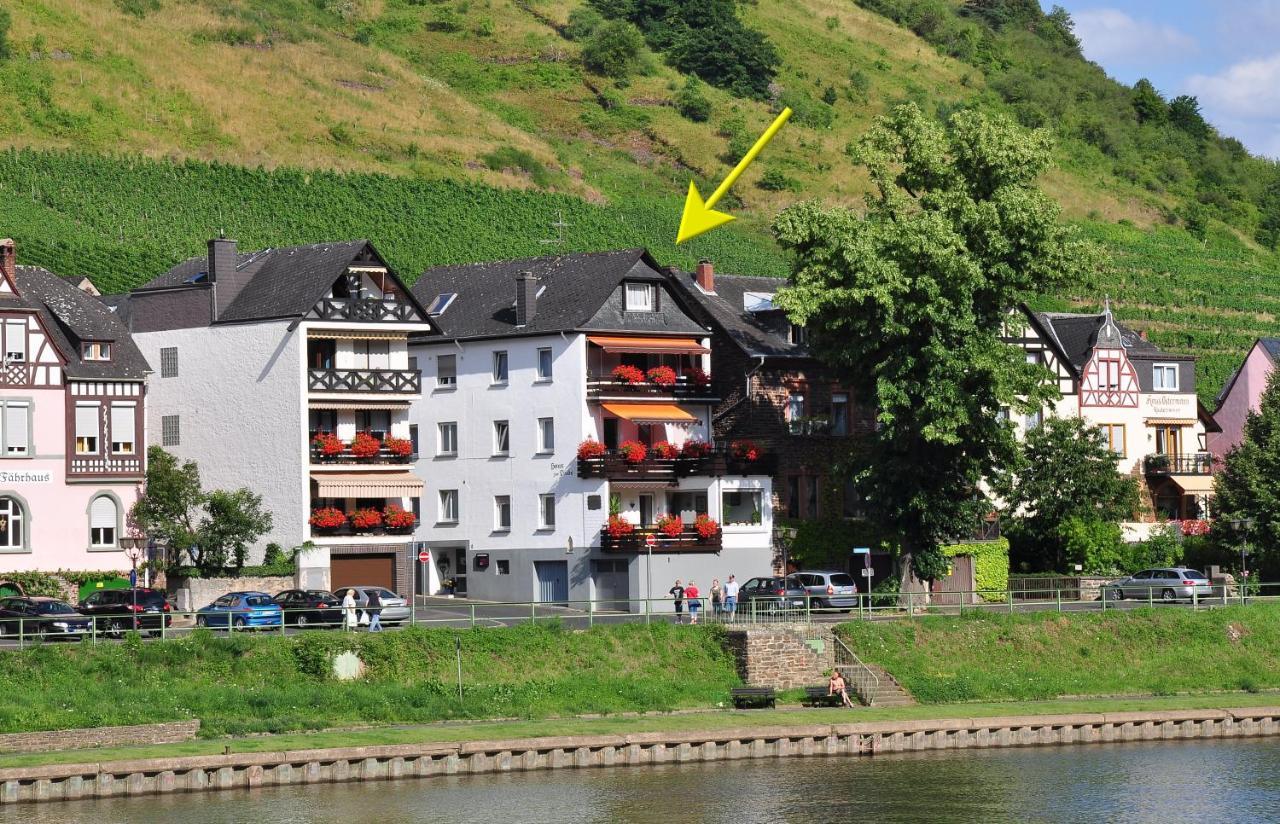 Ferienwohnungen Haus Zur Linde Cochem Exterior photo