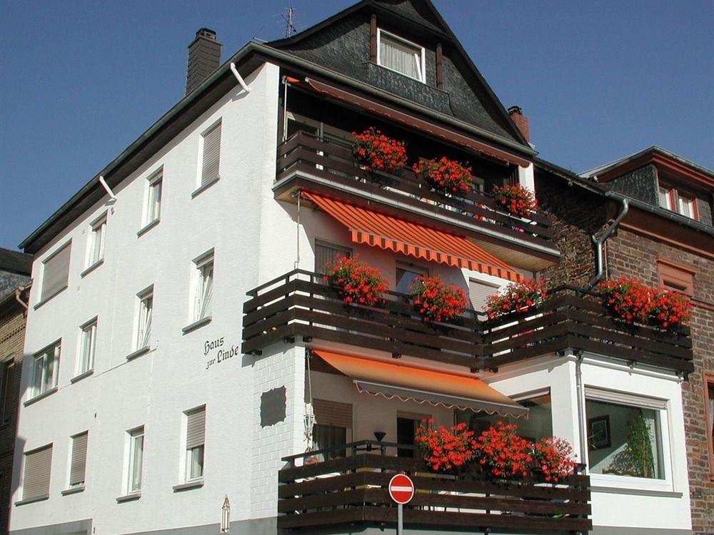 Ferienwohnungen Haus Zur Linde Cochem Exterior photo