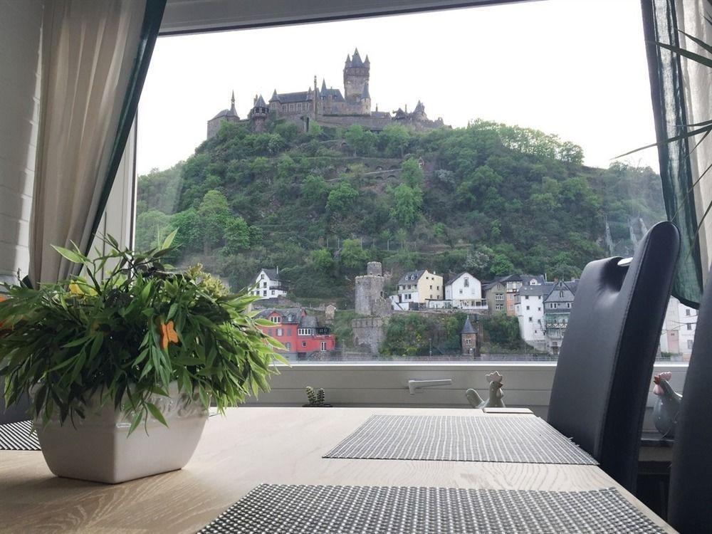 Ferienwohnungen Haus Zur Linde Cochem Exterior photo