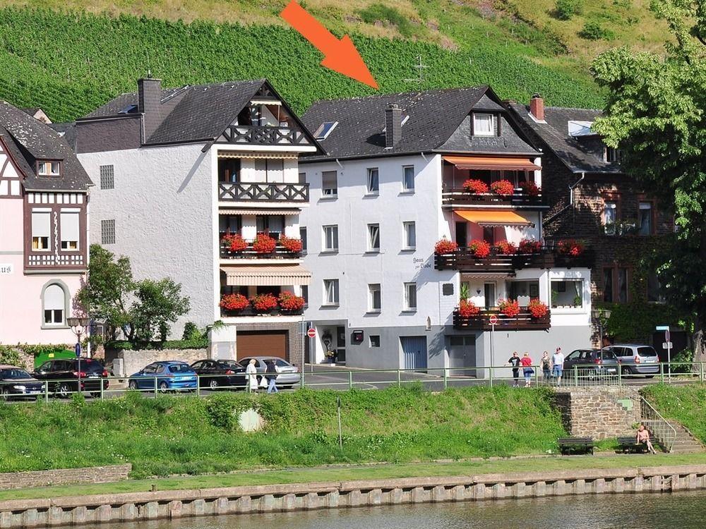 Ferienwohnungen Haus Zur Linde Cochem Exterior photo